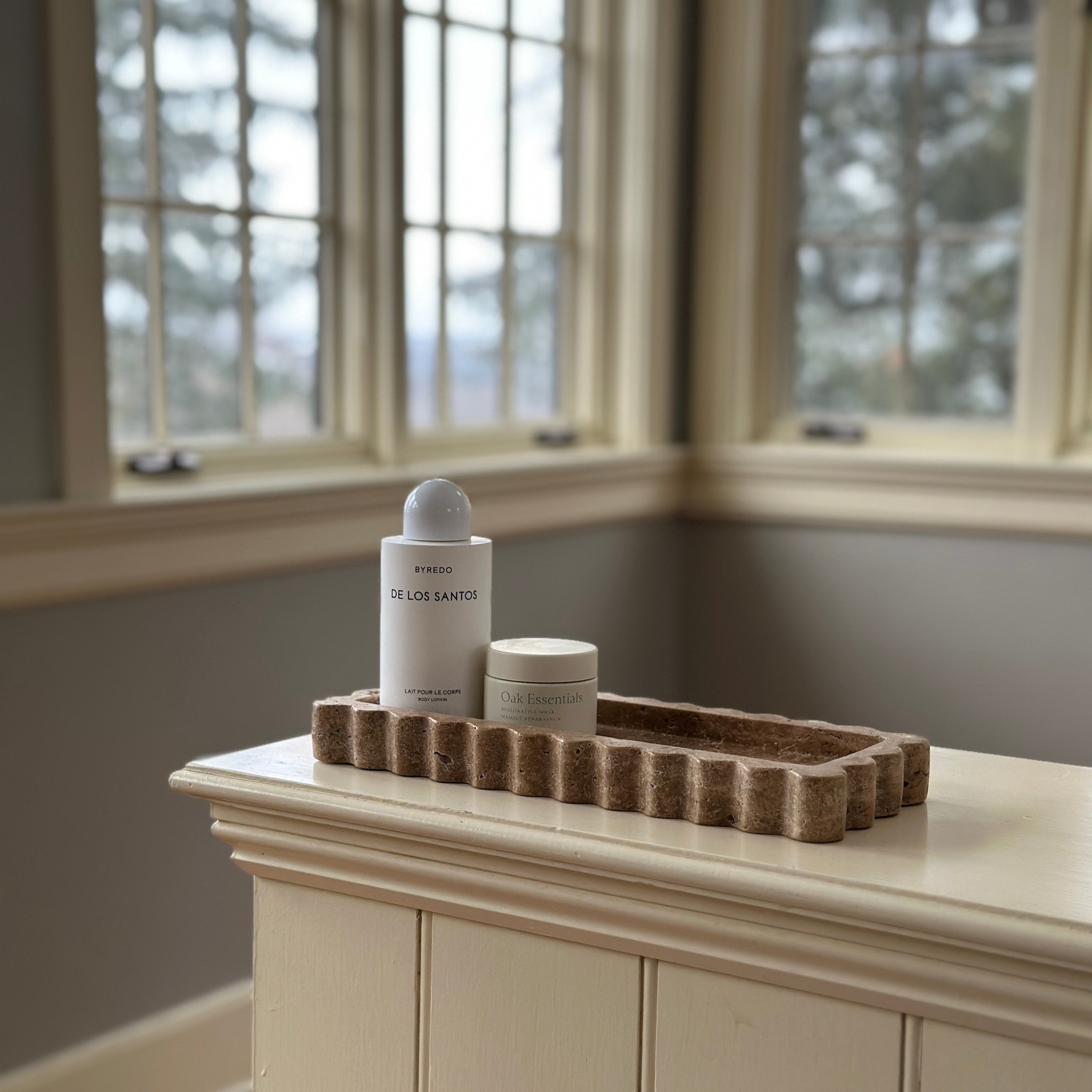 512 Tray in Biscotti