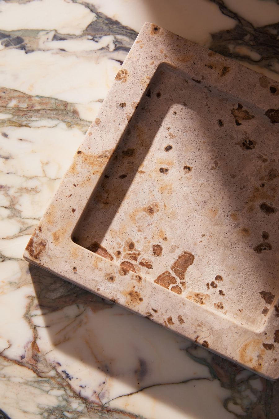 Nico Tray in Torrone