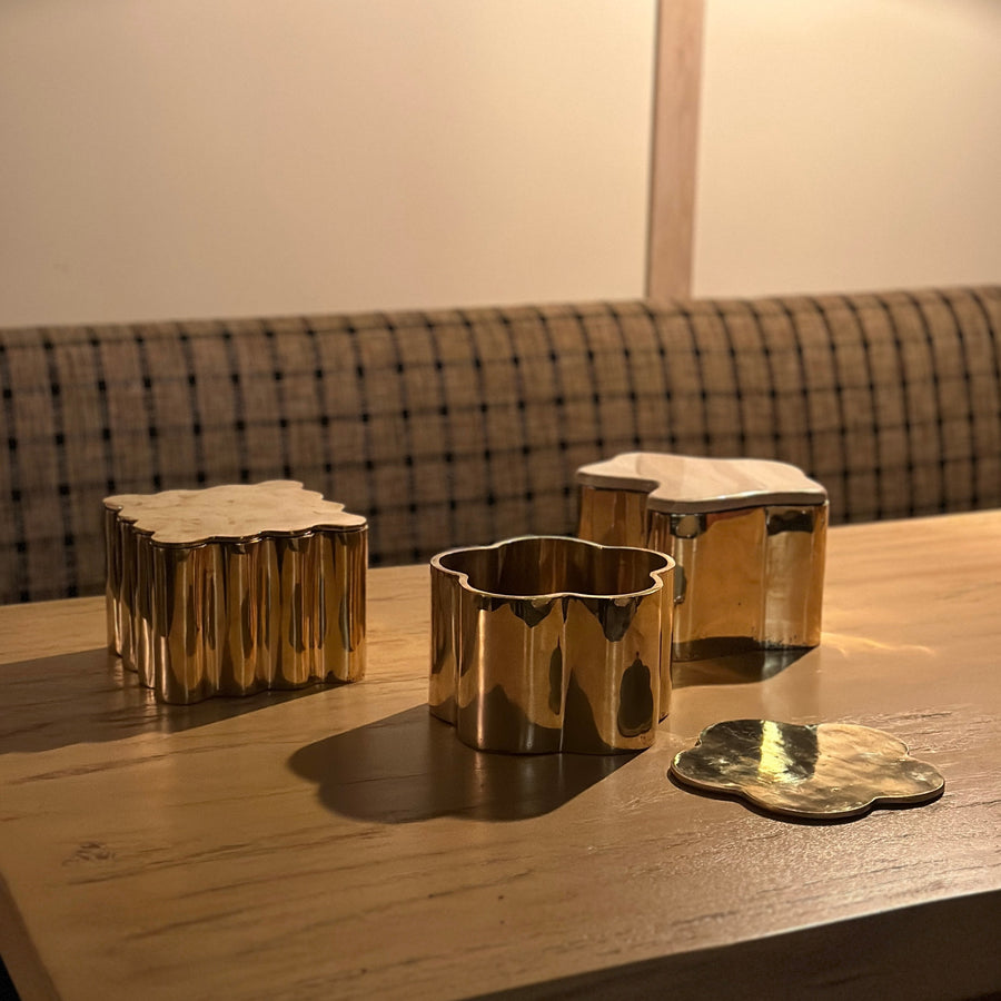 Brass Flo Box with Oyster Lid