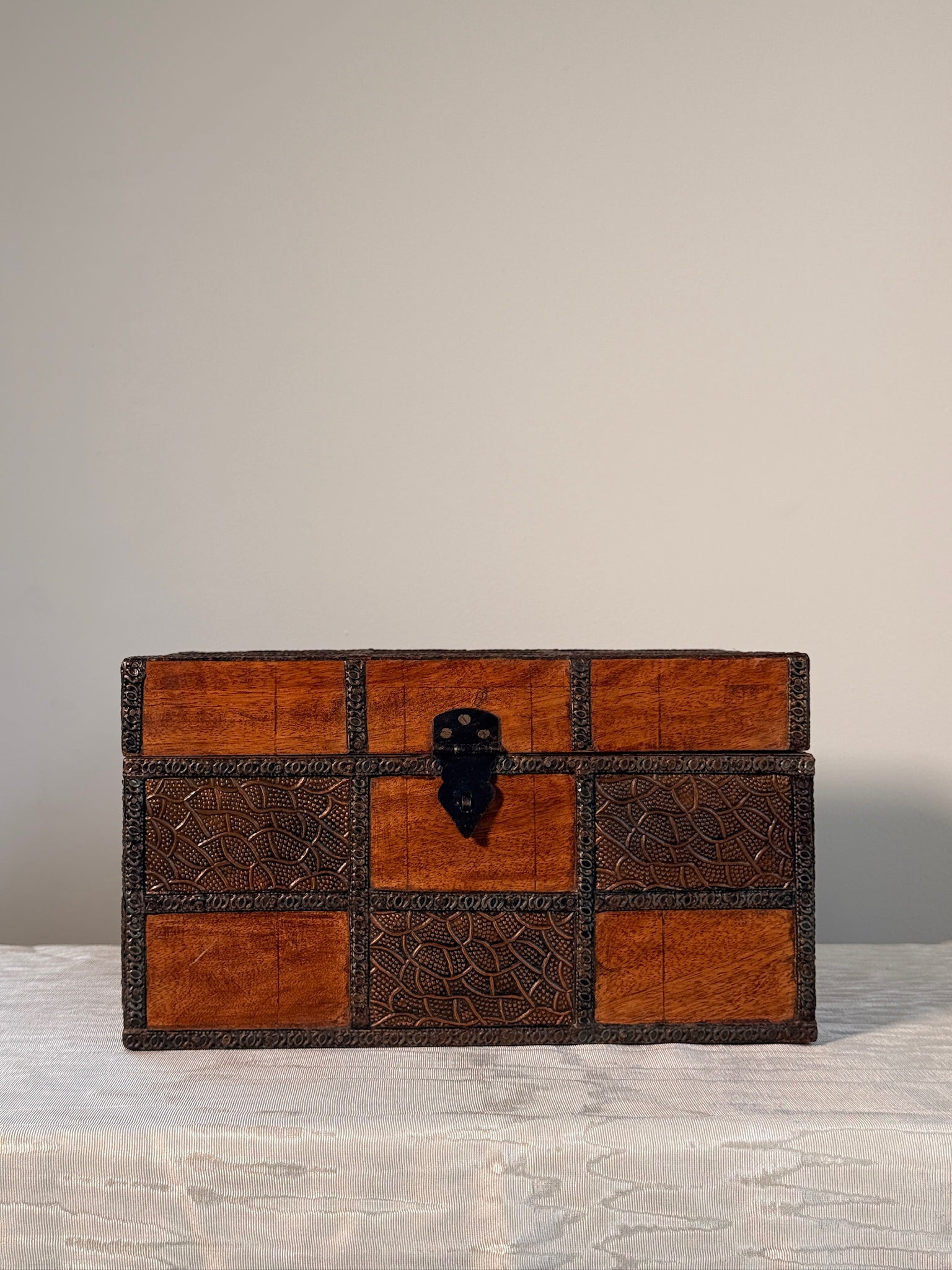 k*n様 アンティーク風　ストックBOX ハンドメイド Zelda Vintage Wooden Box – Anastasio Home