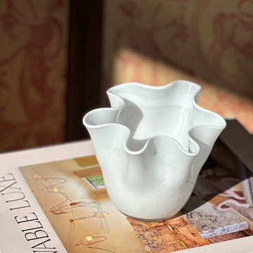 Murano Handkerchief Bud Vase in Bridal White