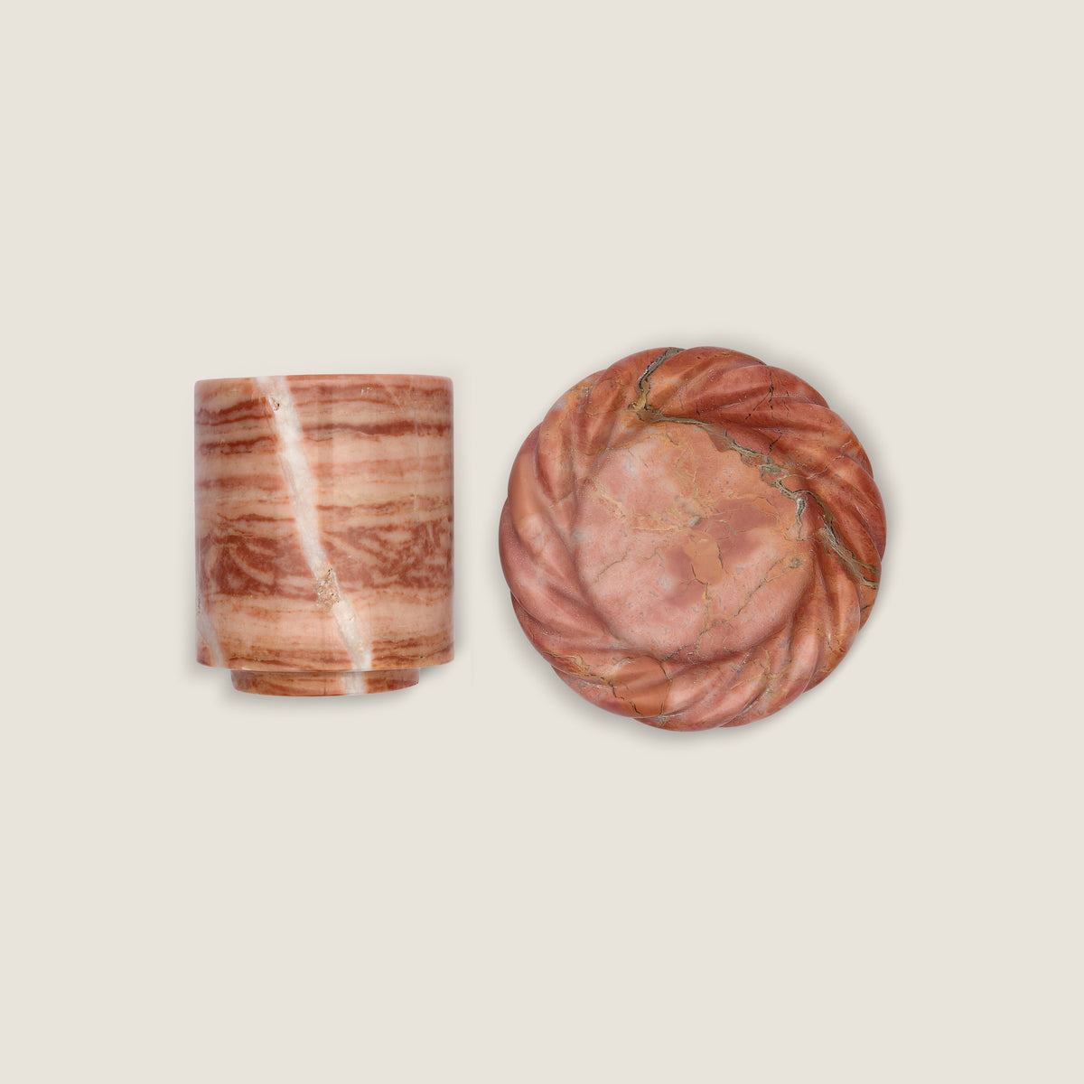 La Corda Piattina in Sweet Tart beside a La Tazzina in Koi